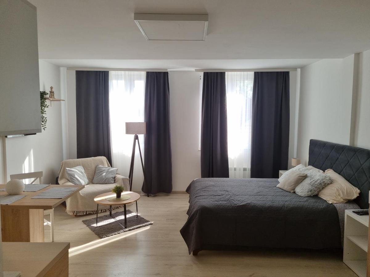 West In Apartments Čačak Eksteriør bilde