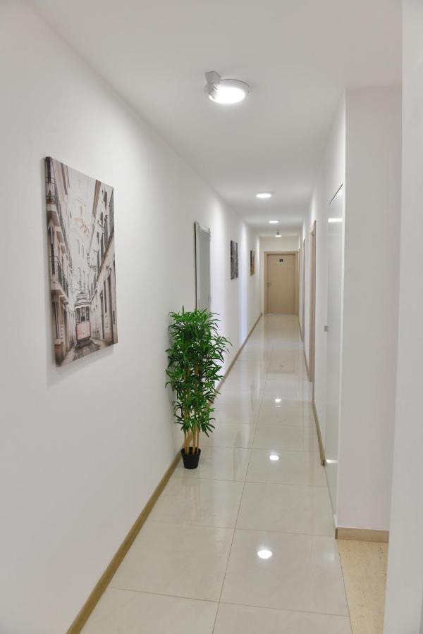 West In Apartments Čačak Eksteriør bilde