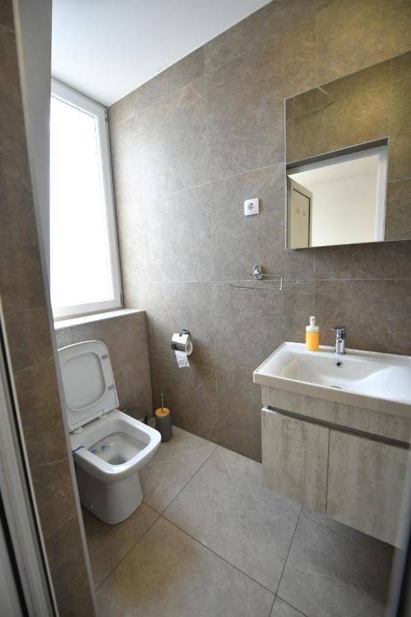West In Apartments Čačak Eksteriør bilde