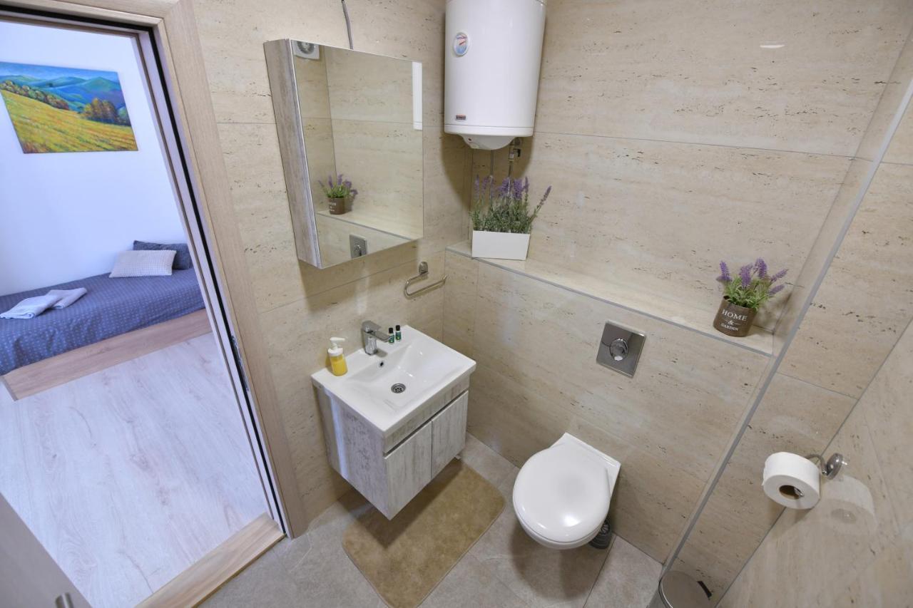 West In Apartments Čačak Eksteriør bilde