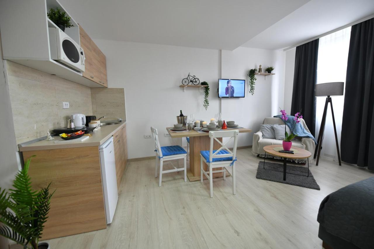 West In Apartments Čačak Eksteriør bilde