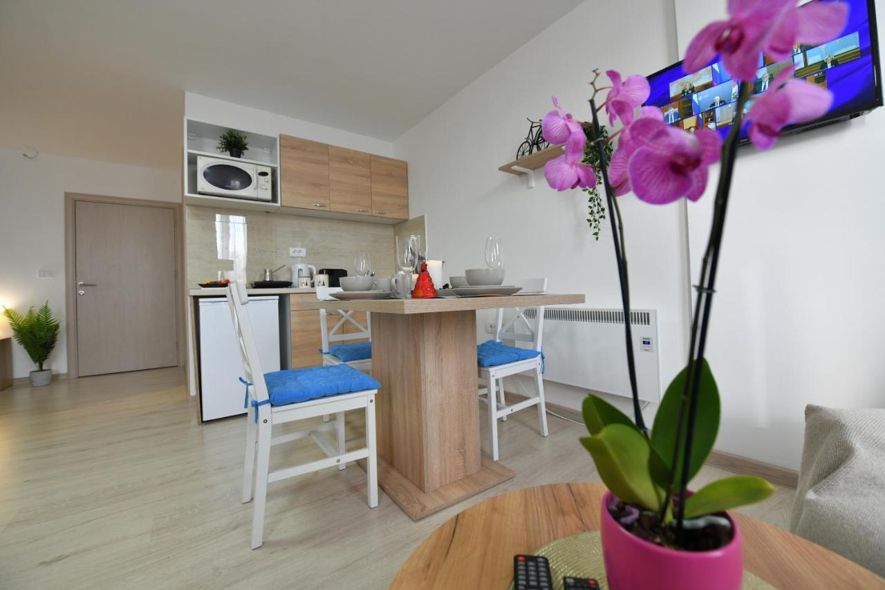 West In Apartments Čačak Eksteriør bilde
